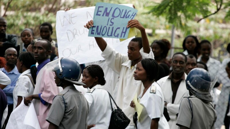 Striking Zimbabwe Nurses Vow Legal Challenge to Dismissal  