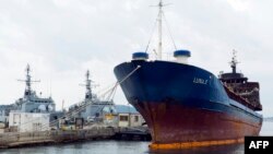Sebuah kapal berbendera Tanzania "Luna-S" yang berhasil dicegat oleh Angkatan Laut Perancis di Toulon, ternyata mengangkut ganja (foto: ilustrasi). 