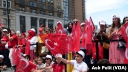 New York'ta ilk Türk gününe çocuk da ilgi gösterdi