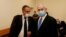 El primer ministro de Israel, Benjamin Netanyahu, usa mascarilla en la Corte de Distrito de Jerusalén donde se inició su juicio por corrupción, el domingo 24 de mayo de 2020.
