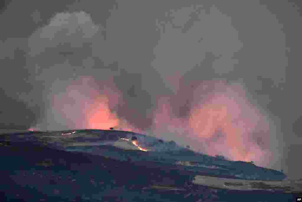 이탈리아 시칠리아섬 팔레르모에 산불이 발생했다. 