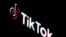 El logotipo de TikTok en la parte alta de su edificio en Culver City, California, el martes 3 de diciembre de 2024. (AP Foto/Richard Vogel).