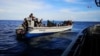 Migrantes rescatados en aguas de la isla de San Andrés (Cortesía Armada de Colombia). 