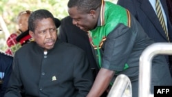 Presiden Zambia Edgar Lungu (kiri) dalam suatu acara di Lusaka (foto: dok).