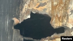 쿠웨이트 국적의 원유 운반선 ‘알살미호’가 공격을 받아 피해를 입었다. (사진:로이터)