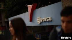 El presidente en disputa de Venezuela, Nicolás Maduro, ordenó la reubicación de la oficina de PDVSA desde Lisboa a la capital rusa la pasada semana.