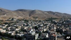 Desa Ras Baalbek, Lebanon, dekat perbatasan dengan Suriah (Foto: dok). 