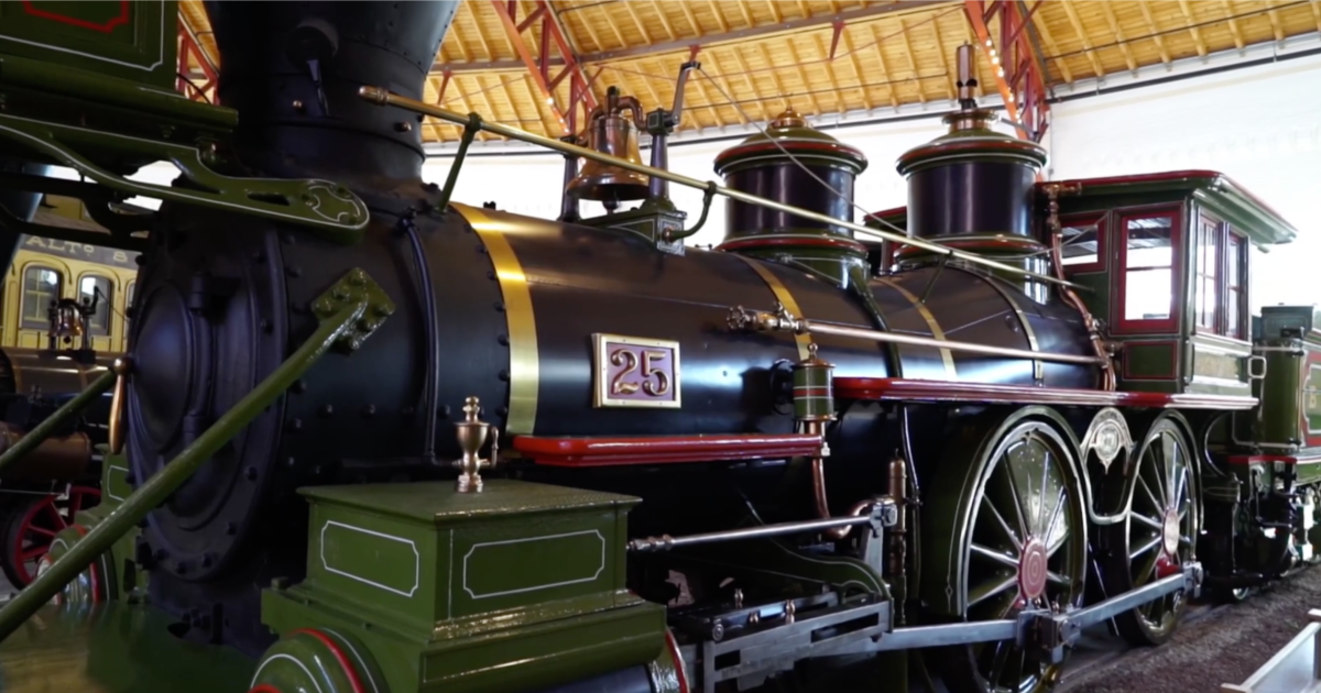 Gozallar va qora tanli erkaklar bilan porno tomosha qiling