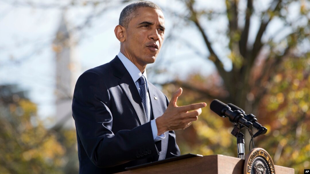 "Es importante para los estadounidenses recordar que solo dos personas se han contagiado en el país. Y ambas han sanado", dijo Obama.