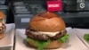 Инновации: веганский бургер, способный порадовать любителей мяса