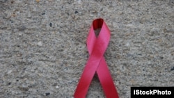 aids ribbon