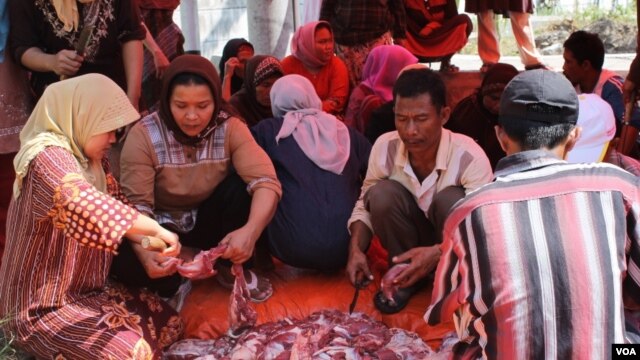 http://gdb.voanews.com/3937E3A4-5FEE-495C-A437-3B9A59C481B7_w640_r1_s_cx0_cy3_cw0.jpg