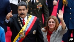 La esposa del presidente Nicolás Maduro, Cilia Flores de Maduro figura en la lista de funcionarios o allegados al gobierno venezolano sancionado por Canadá.