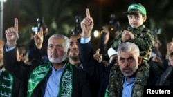 یحیی سینوار، رئیس حماس در نوار غزه و اسماعیل هنیه رهبر حماس