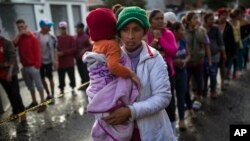 Los migrantes deberán esperar en territorio mexicano mientras procesan sus solicitudes de asilo en EE.UU.