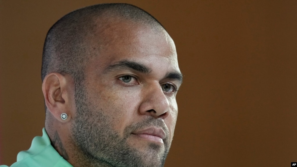 DEP-FUT DANI ALVES-DETENCIÓN