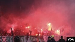Kerusuhan dan kebakaran terjadi di stadion sepakbola kota Port Said setelah kemenangan tim tuan rumah (1/2). Sedikitnya 73 orang tewas dalam kerusuhan ini.