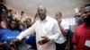 Weah face à Boakai pour le second tour de l'élection présidentielle au Liberia