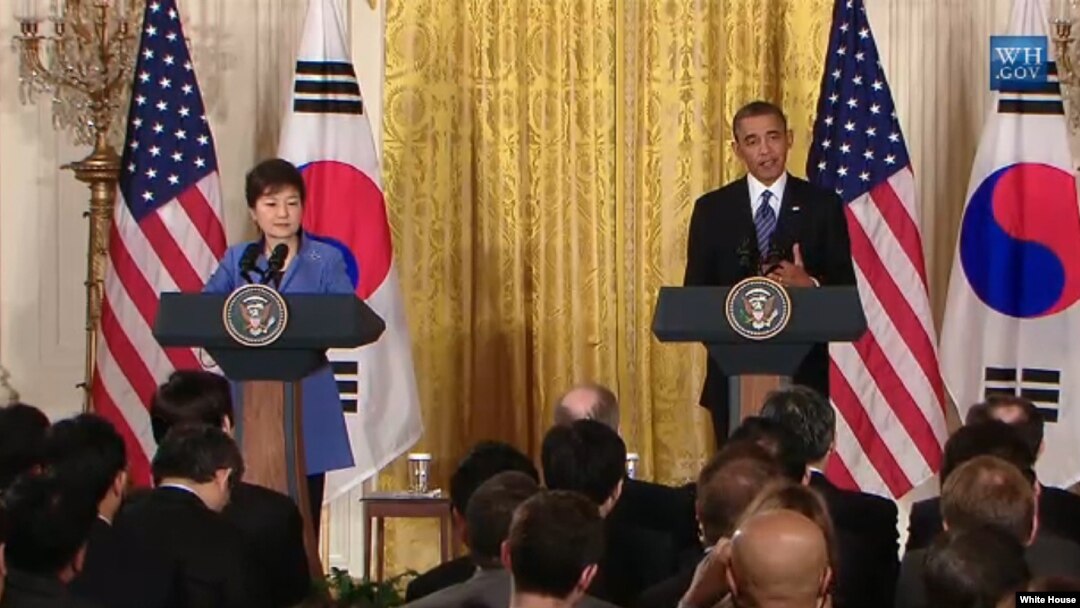 Tổng thống Hoa Kỳ Barack Obama và Tổng thống Nam Triều Tiên Park Geun-hye trong cuộc họp báo chung tại Tòa Bạch Ốc, 7/5/13