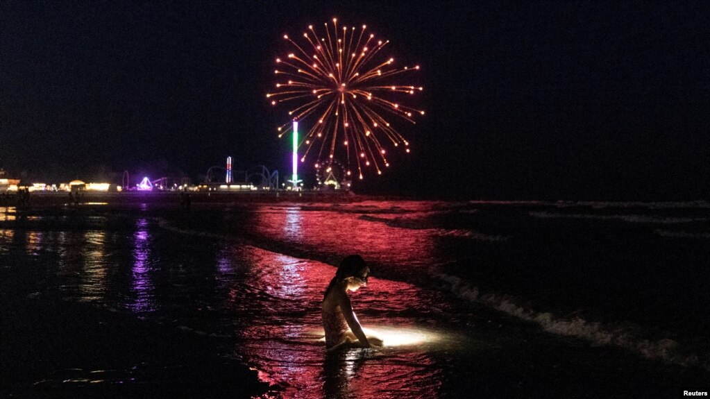 Nga fishekzjarret në Galveston, Teksas