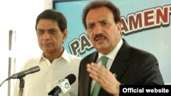 Bộ trưởng Nội vụ Pakistan Rehman Malik nói hệ thống này sẽ giúp ngăn chặn các phần tử khủng bố nhập cảnh Pakistan, và hạn chế tội ác xuyên biên giới