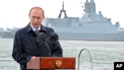 Владимир Путин на параде военно-морского флота в Балтийске. 26 июля, 2015.