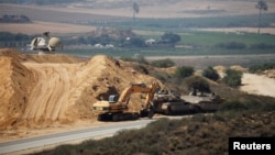 Izraelski tenkovi na granici sa Gazom