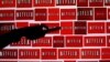 ARCHIVO - Recientemente Netflix presentó planes para acabar con el uso compartido de contraseñas en las cuentas de su plataforma de streaming.