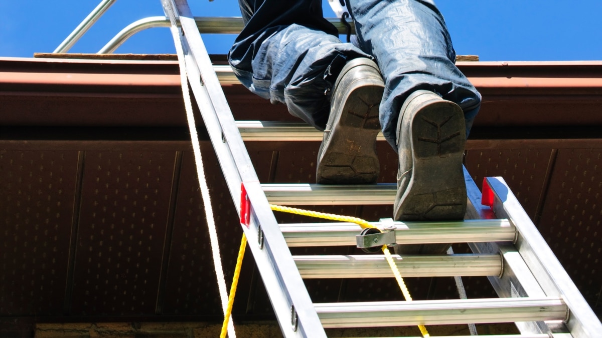 health-and-safety-sign-warning-prohibition-sign-do-not-use-ladder