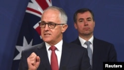 澳大利亞總理特崙布爾在悉尼召開的一個新聞發布會上。 （2017年7月30日）