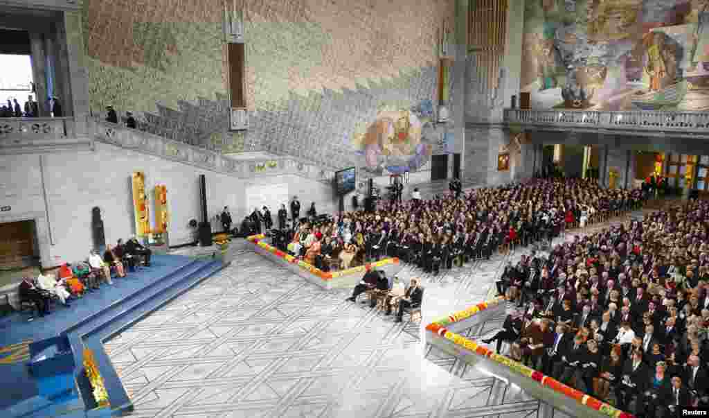 Picture shows the general view of the hall during the Nobel Peace Prize awards ceremony at the City Hall in Oslo, Dec. 10, 2014.