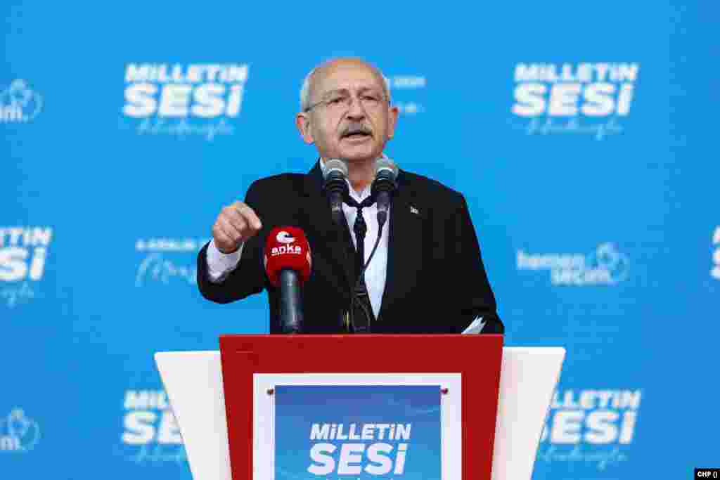 Turkey&#39;s main opposition party CHP leader Kilicdaroglu is holding a rally in Mersin, Turkey