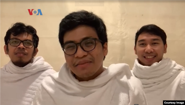 Aswin Mauludy Naufalfarras (tengah) dan dua mahasiswa doktoral, Akbar Nugroho Wicaksono dan Indra Arifianto (foto: courtesy).