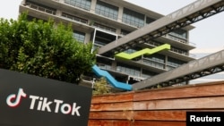 ARCHIVO - Los creadores de TikTok presentaron una demanda similar en 2020 para bloquear un intento previo de bloquear la aplicación bajo el entonces presidente Donald Trump.
