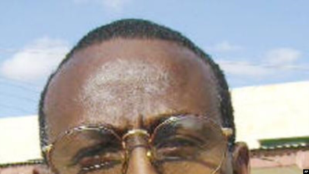 Martida Makrafoonka iyo Dr Gaboose