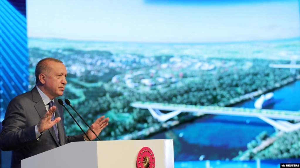 土耳其总统埃尔多安在伊斯坦布尔运河工程的奠基典礼上发表讲话（2021年6月26日）(photo:VOA)