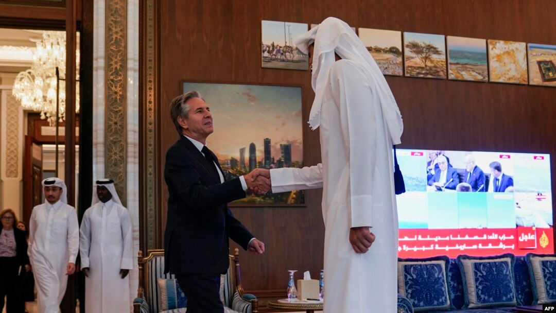 U.S. Secretary of State Antony Blinken meets with Qatar's emir Sheikh Tamim bin Hamad Al Thani in Doha, Oct. 24, 2024.