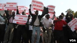 Zimbabwe civil servants protesting over low salaries