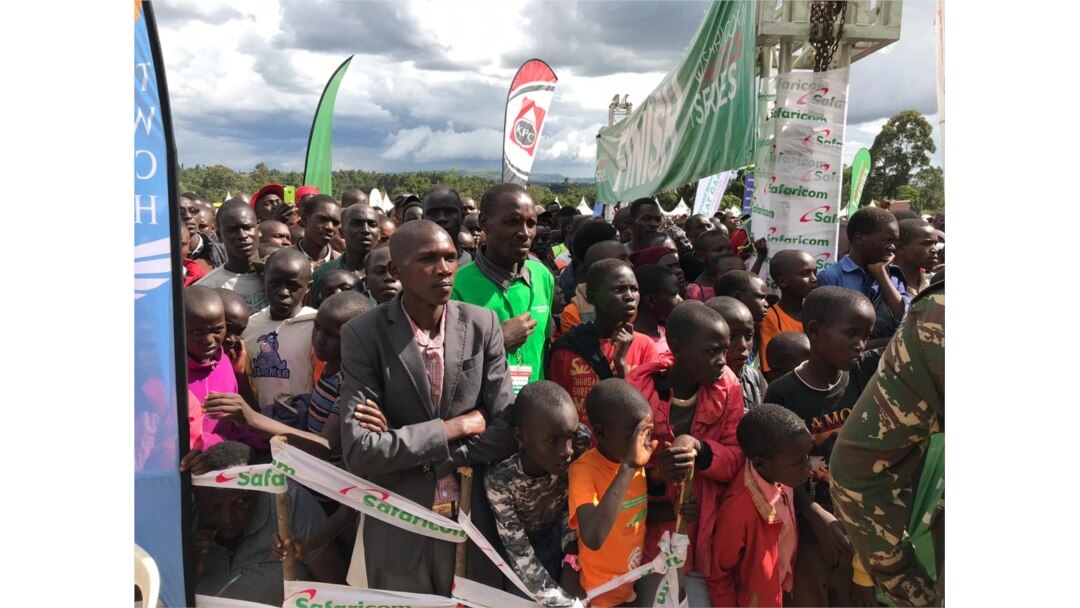 Running is big thing for Kenya, it attracts thousands of spectators. They come to see and support their future athletes who they hope will bring glory to the country. (M. Yusuf/VOA)