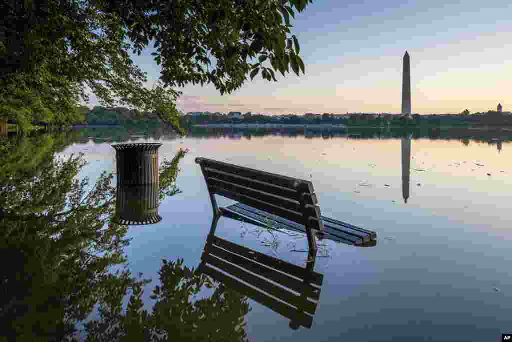 미국 워싱턴 D.C.의 타이들베이슨 호수가 폭우로 범람했다.&nbsp;
