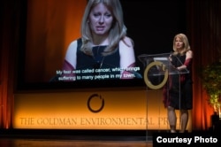 Slovakian lawyer Zuzana Caputova, who led successful efforts to prevent a waste dump from being built in her hometown of Pesinok, was awarded the Goldman Environmental Prize in San Francsico, California, April 18, 2016. (Courtesy photo: Goldman Environmental Prize)
