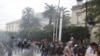 Cảnh sát dùng vũ lực giải tán biểu tình ở Tunisia