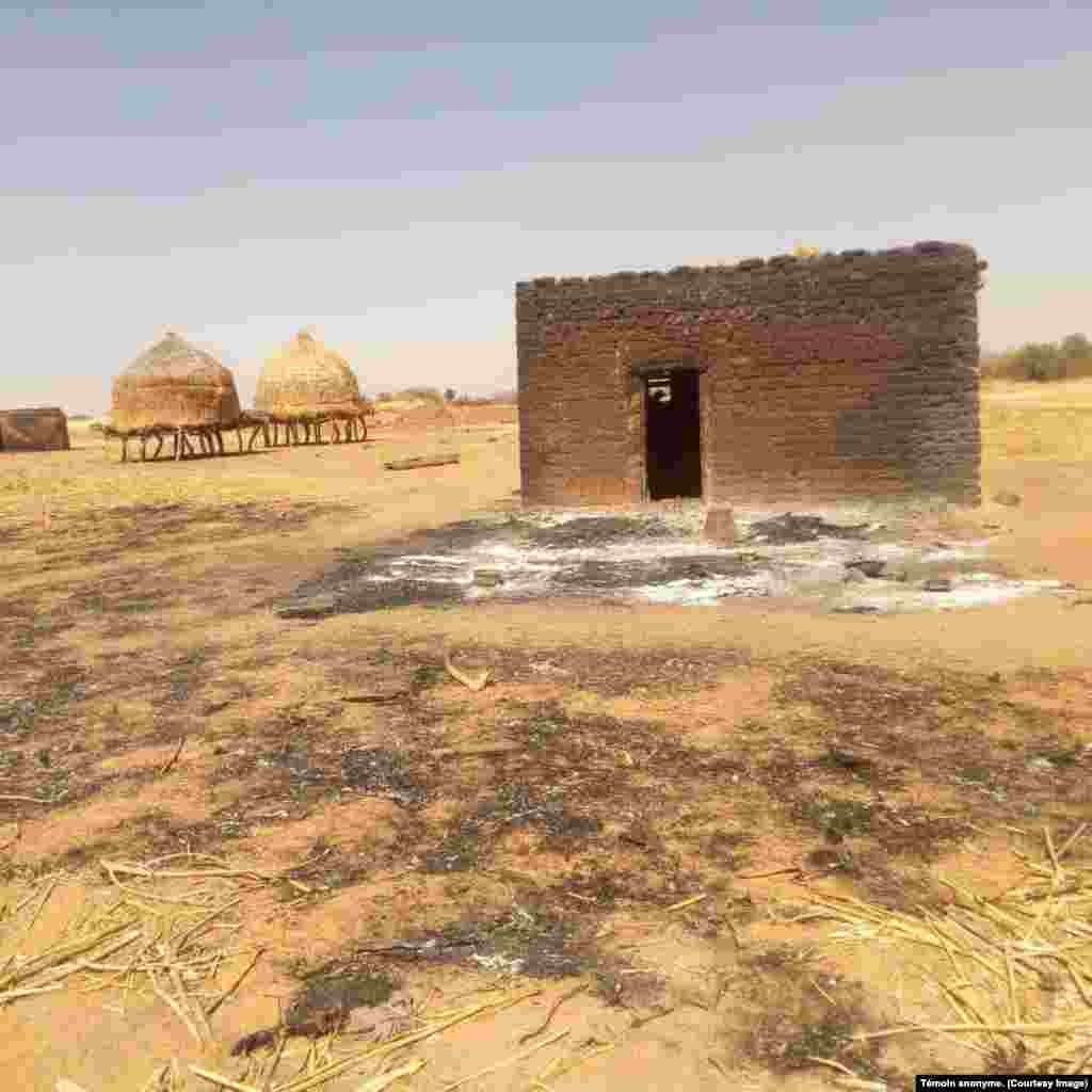 Des campements Peulh détruits par les Koglweogo dans le Centre-Nord du Burkina, 3 janvier 2019.