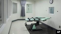 The death chamber of the new lethal injection facility at San Quentin State Prison in San Quentin, Calif., Sept. 21, 2010.