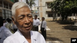 Vann Nath is seen at Tuol Sleng genocide museum, formerly Khmer Rouge's notorious S-21 prison in Phnom Penh, Cambodia, August 9, 2011.