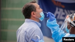 Testiranje na koronavirus u Bruklinu, u Njujorku, 25. septembar 2020. ( Foto: Rojters/Brendan McDermid)