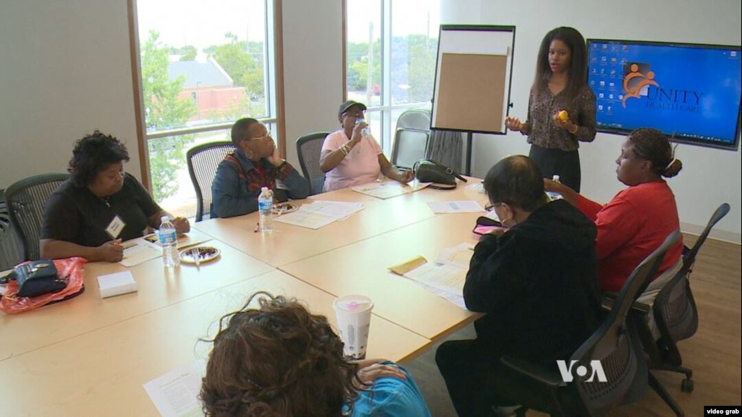 Low-income patients in the DC Greens Fruit and Vegetable Prescription Program receive nutrition information, participate in cooking lessons, and do some exercising.