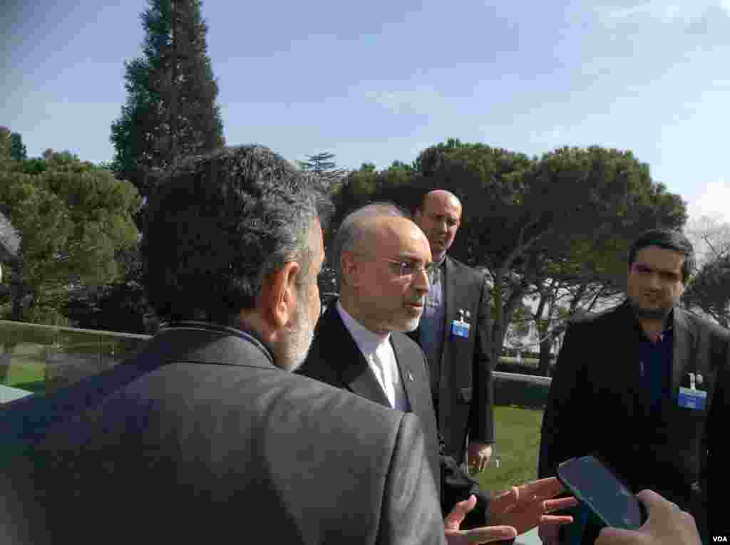علی اکبر صالحی، رییس سازمان انرژی اتمی ایران، پیش از پایان مذاکرات از باقی ماندن تنها یک موضوع فنی خبر داده بود. 