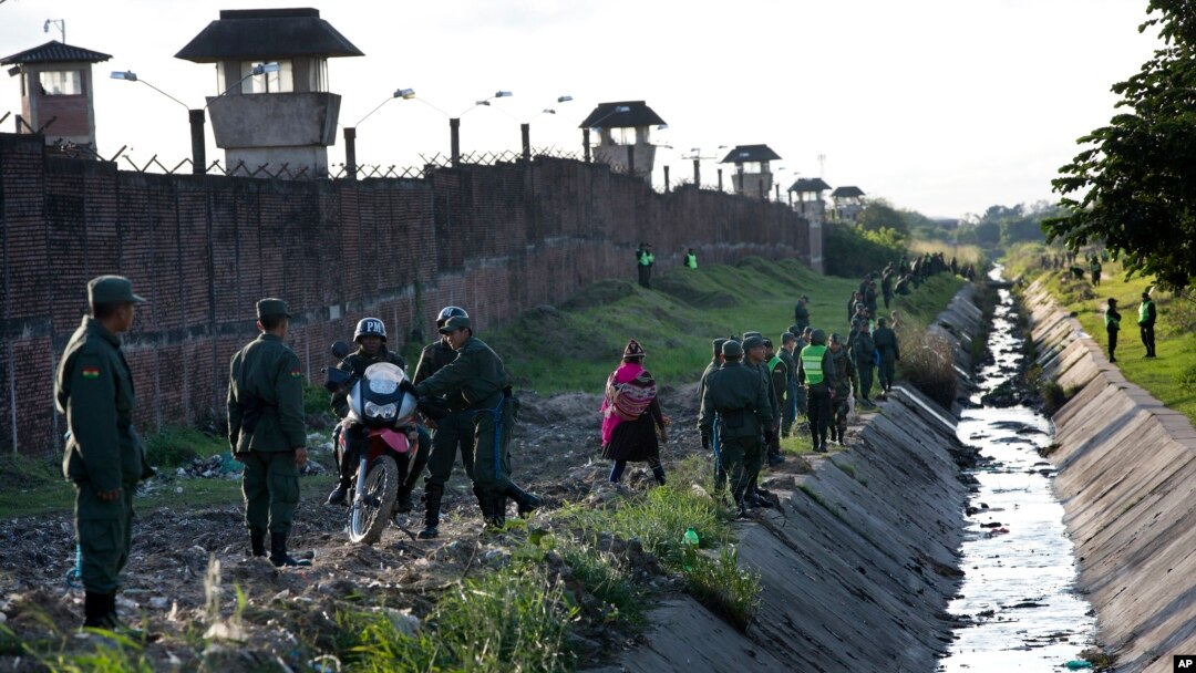 Mass Slaughter in Brazil Prison Exposes Gang War over Drugs