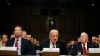 De gauche à droite, James Comey, directeur du FBI, James Clapper, directeur du renseignement national, John Brennan, directeur de la CIA, Washington, le 9 février 2016.